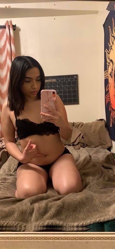 I'm Emily, I'm available for meetup fun add me on Telegram eminic or text me +18638350569 - Image 3